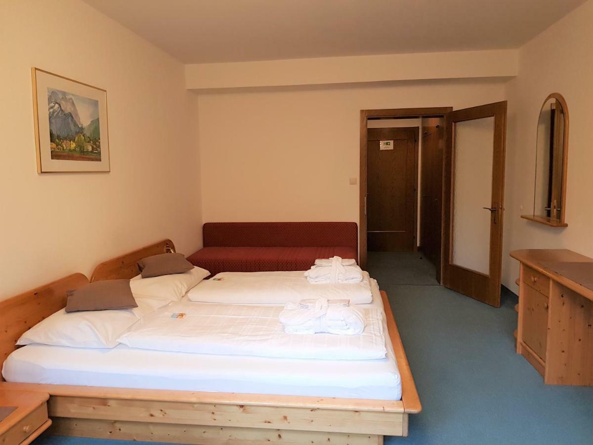 Kinder- Und Familienhotel Nockalm อินเนอร์เคร็มส์ ภายนอก รูปภาพ